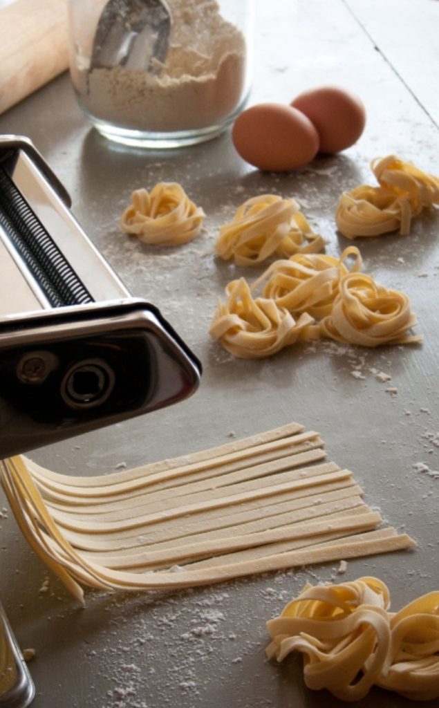 CUISINE // Venez réaliser vos pâtes fraiches, ravioles, farce et sauce